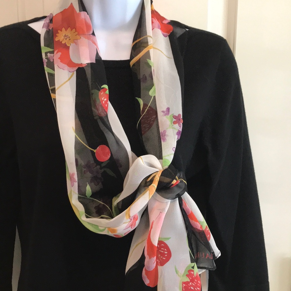 Laura Ashley scarf oblong + 40 ways to tie a scarf